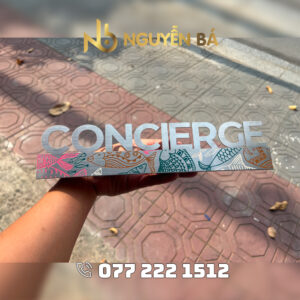 Bảng tên để bàn ăn mòn chi tiết rõ nét